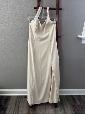 Frame and Partners Cream Beige Formal Halter Gown Size 8 Maxi